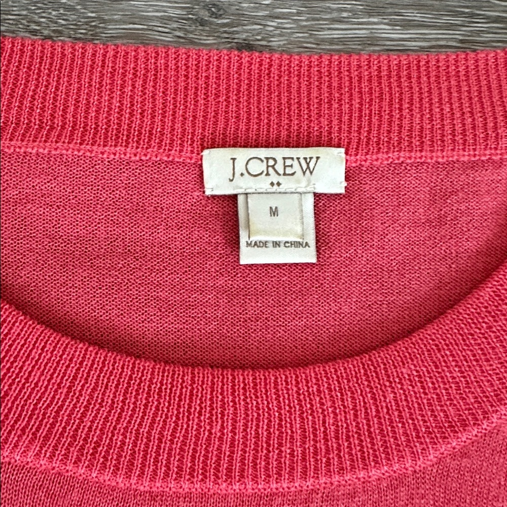 NWOT J. Crew Women’s Crewneck Sweater Coral Pink Size M - Picture 3 of 6